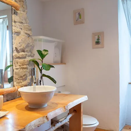 La Maison De Juliette Casa de Férias Les Salelles (Lozere)