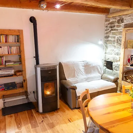 La Maison De Juliette Les Salelles (Lozere)